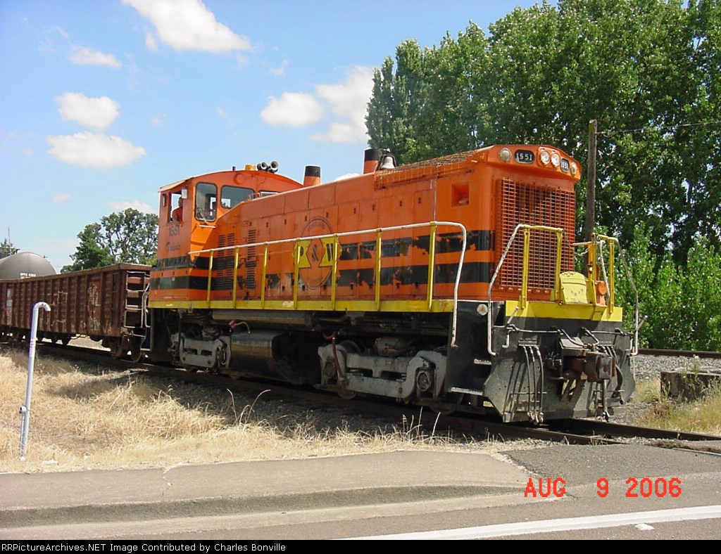 PNWR 1551 leads transfer train
